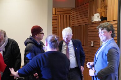 Feb_20_meeting_Prof_Hopfield_taken by Dan Vahaba Princeton_p1