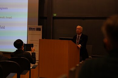 Feb_20_meeting_Prof_Hopfield_taken by Dan Vahaba Princeton_p19