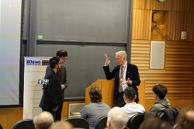 Feb_20_meeting_Prof_Hopfield_taken by Dan Vahaba Princeton_p7
