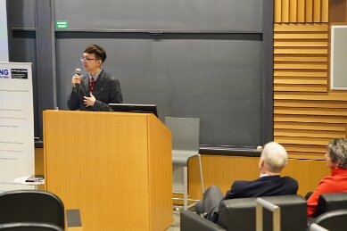 Feb 20 meeting Professor Hopfield presentation taken by Dan Vahaba Princeton p 49